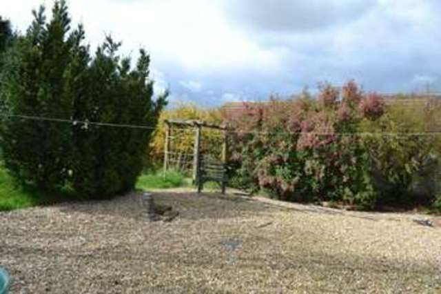  Image of 3 bedroom Cottage for sale in West End Road Ulceby DN39 at West End Road  Ulceby, DN39 6TE