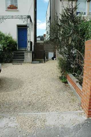  Image of 2 bedroom Flat to rent in West Park Bristol BS8 at West Park  Bristol, BS8 2LX