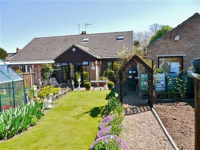  Image of 3 bedroom Detached house for sale in West Street Brant Broughton Lincoln LN5 at Brant Broughton, LN5 0SF