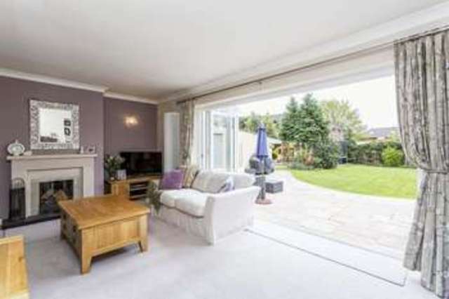  Image of 4 bedroom Detached house for sale in Westbourne Avenue Emsworth PO10 at Westbourne Avenue  Emsworth, PO10 7QU