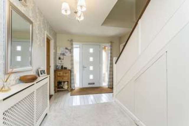  Image of 4 bedroom Detached house for sale in Westbourne Avenue Emsworth PO10 at Westbourne Avenue  Emsworth, PO10 7QU