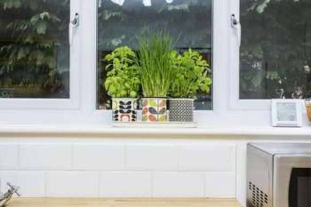  Image of 4 bedroom Detached house for sale in Westbourne Avenue Emsworth PO10 at Westbourne Avenue  Emsworth, PO10 7QU