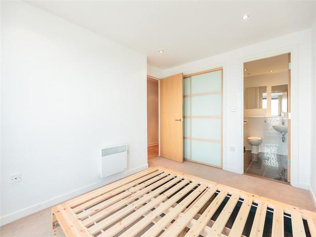  Image of 2 bedroom Flat to rent in Western Harbour Breakwater Edinburgh EH6 at Leith Edinburgh Edinburgh, EH6 6PZ