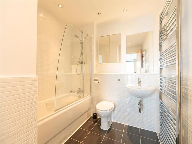  Image of 2 bedroom Flat to rent in Western Harbour Breakwater Edinburgh EH6 at Leith Edinburgh Edinburgh, EH6 6PZ