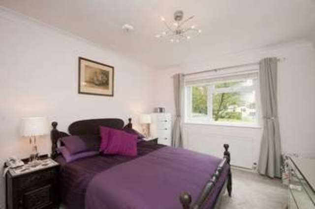  Image of 2 bedroom Flat for sale in Weston Park East Bath BA1 at Weston Park East  Bath, BA1 2XD