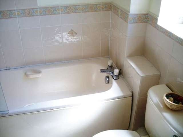  Image of 4 bedroom Detached house for sale in Wheatfield Close Glenfield Leicester LE3 at Weatfield Close  Glenfield, LE3 8SD