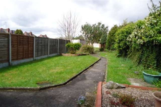  Image of 3 bedroom Semi-Detached house to rent in White Road Quinton Birmingham B32 at Birmingham, B32 2AG