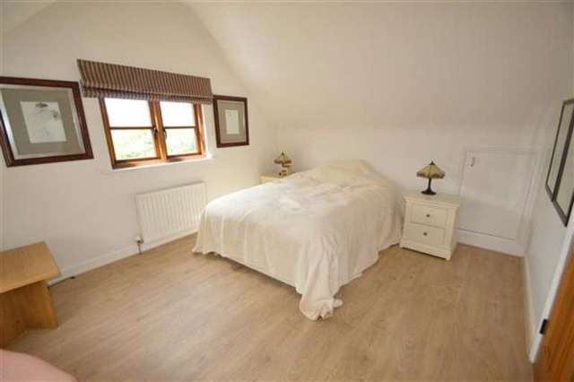  Image of 2 bedroom Detached house for sale in Mays Lane Barnet EN5 at Arkley, EN5 2AH