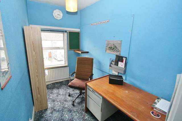  Image of 4 bedroom End of Terrace for sale in Godstone Road Whyteleafe CR3 at Whyteleafe Surrey, CR3 0EH