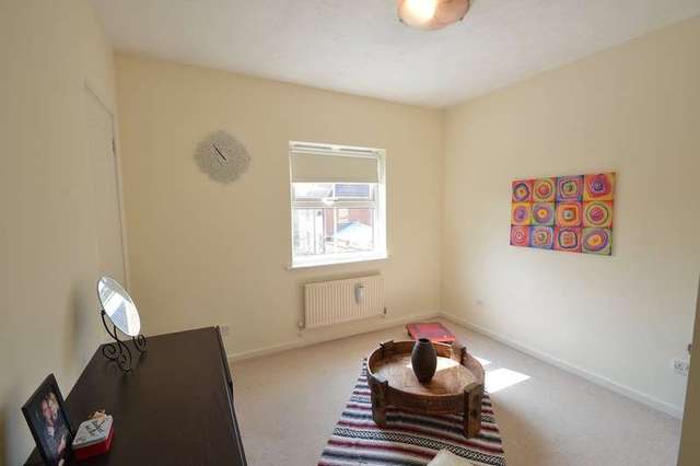  Image of 3 bedroom Semi-Detached house to rent in Wild Arum Way Chandler