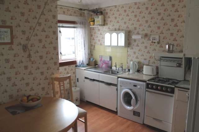  Image of 3 bedroom Flat for sale in William Street Johnstone PA5 at William Street  Johnstone, PA5 8DS