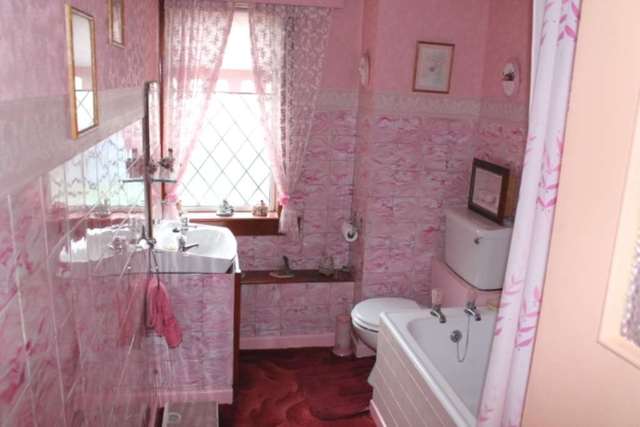  Image of 3 bedroom Flat for sale in William Street Johnstone PA5 at William Street  Johnstone, PA5 8DS