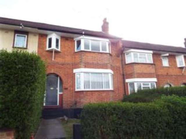  Image of 3 bedroom Terraced house for sale in Wilsden Avenue Luton LU1 at Luton Bedfordshire Luton, LU1 5HW