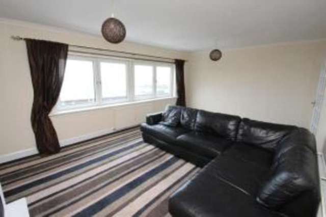  Image of 3 bedroom Maisonette for sale in Windmill Street Saltcoats KA21 at Saltcoats North Ayrshire Saltcoats, KA21 5EW