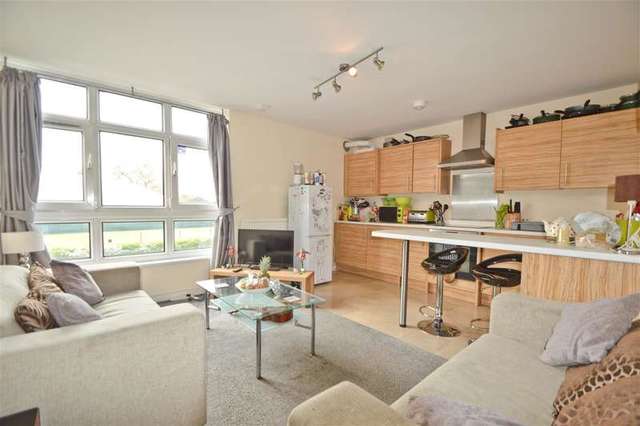  Image of 4 bedroom Apartment for sale in Woking Close London SW15 at Roehampton, SW15 5JZ