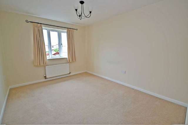  Image of 2 bedroom Flat for sale in Woodhead Close Ossett WF5 at Ossett West Yorkshire, WF5 9JJ
