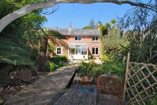  Image of 4 bedroom Cottage for sale in Woodlands Road Woodlands Southampton SO40 at Woodlands Road Woodlands Southampton, SO40 7GL