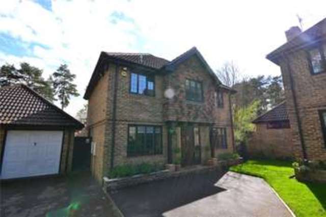  Image of 4 bedroom Detached house to rent in Woodmere Bracknell RG12 at Harmans Water Bracknell Easthampstead, RG12 9QW
