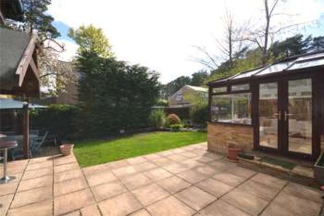  Image of 4 bedroom Detached house to rent in Woodmere Bracknell RG12 at Harmans Water Bracknell Easthampstead, RG12 9QW