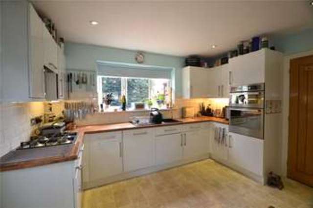  Image of 4 bedroom Detached house to rent in Woodmere Bracknell RG12 at Harmans Water Bracknell Easthampstead, RG12 9QW