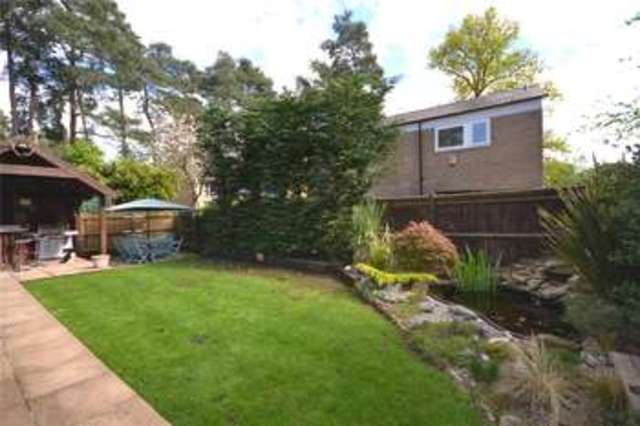  Image of 4 bedroom Detached house to rent in Woodmere Bracknell RG12 at Harmans Water Bracknell Easthampstead, RG12 9QW
