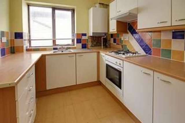  Image of 2 bedroom Flat to rent in Woodward Road Cross Keys Newport NP11 at Woodward Road Cross Keys Newport, NP11 7AT