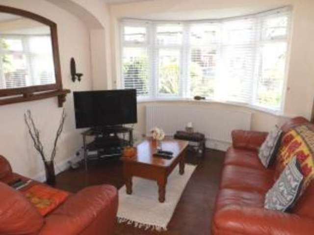  Image of 3 bedroom Detached house for sale in St. Philips Avenue Worcester Park KT4 at Worcester Park  Worcester Park, KT4 8JS