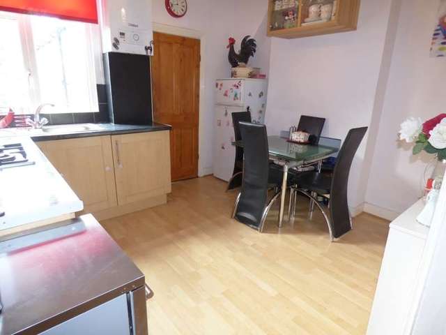  Image of 2 bedroom Detached house to rent in Worton Road Isleworth TW7 at Worton Road  Isleworth, TW7 6EG