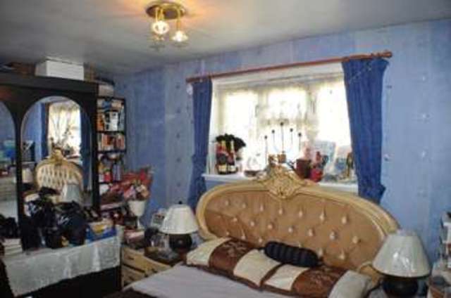  Image of 2 bedroom Flat for sale in Wright Road Heston Hounslow TW5 at Wright Road  Hounslow, TW5 9LR