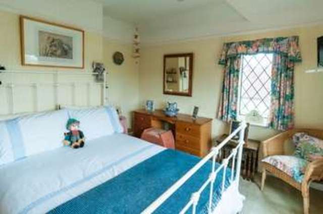  Image of 4 bedroom Detached house for sale in Wymington Road Rushden NN10 at Wymington Road  Rushden, NN10 9LA