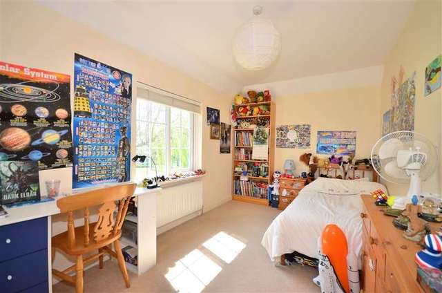  Image of 3 bedroom Detached house for sale in Yarmouth Road Shalfleet Newport PO30 at Shalfleet Newport Newport, PO30 4LZ