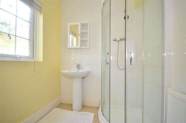  Image of 3 bedroom Detached house for sale in Yarmouth Road Shalfleet Newport PO30 at Shalfleet Newport Newport, PO30 4LZ