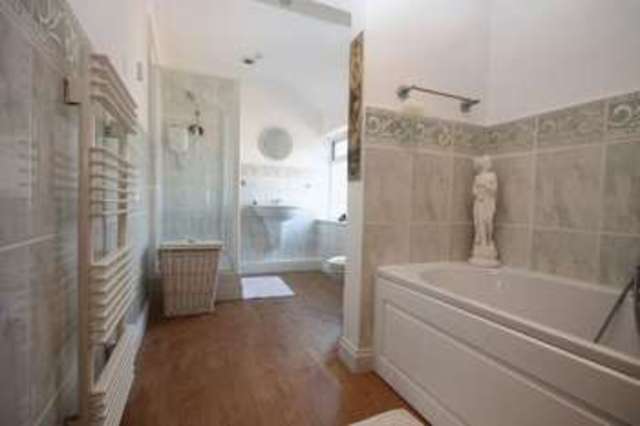  Image of 3 bedroom Semi-Detached house for sale in The Garth Yarnton Kidlington OX5 at The Garth  Yarnton, OX5 1NA
