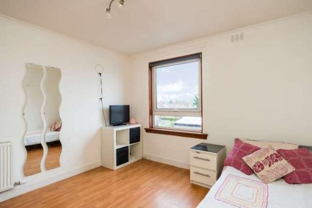 Image of 2 bedroom Ground Flat for sale in Drum Brae Walk Edinburgh EH4 at Drum Brae Walk  Edinburgh, EH4 8DQ