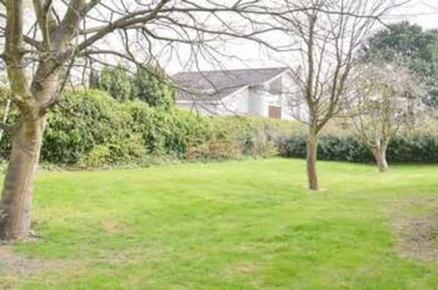  Image of 3 bedroom Flat for sale in Burnbrae Place East Craigs Edinburgh EH12 at Burnbrae Place Corstorphine Edinburgh, EH12 8AR