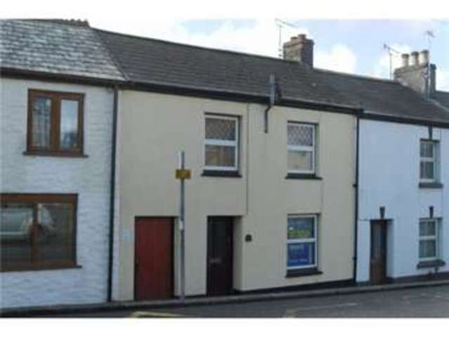  Image of 3 bedroom Terraced house to rent in Victoria Road St. Austell PL25 at Victoria Road Mountcharles ST AUSTELL, PL25 4QD