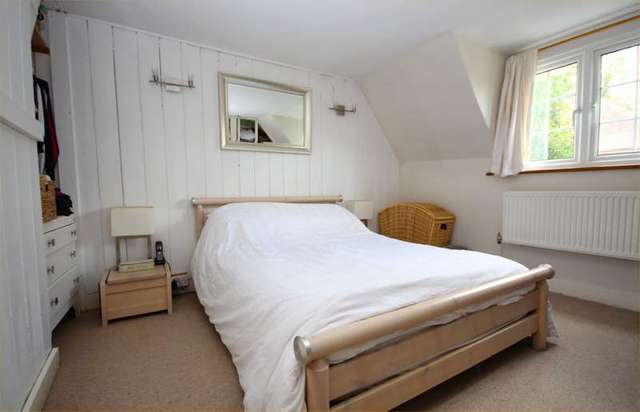  Image of 2 bedroom End of Terrace for sale in Common Lane Binfield Heath Henley-on-Thames RG9 at Binfield Heath  Henley-On-Thames, RG9 4JX