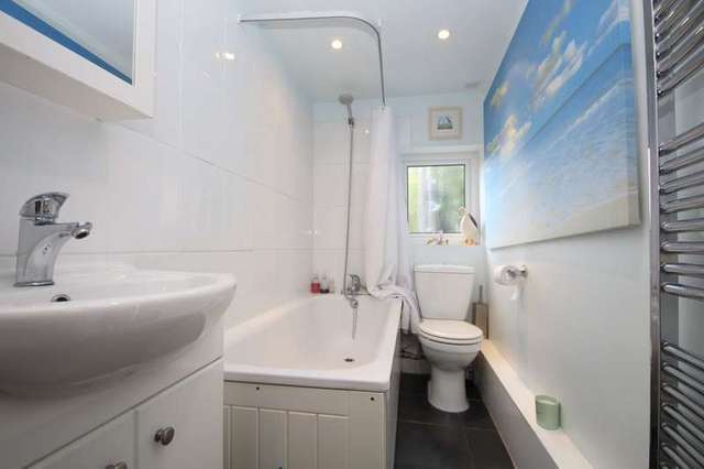  Image of 2 bedroom End of Terrace for sale in Common Lane Binfield Heath Henley-on-Thames RG9 at Binfield Heath  Henley-On-Thames, RG9 4JX