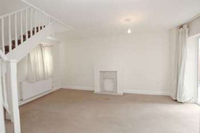  Image of 2 bedroom Terraced house for sale in Cottage Lane Barton-upon-Humber DN18 at Cottage Lane  Barton-Upon-Humber, DN18 5PH