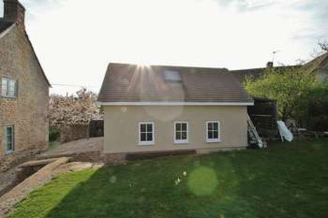  Image of 3 bedroom Cottage for sale in Curbridge Witney OX29 at Curbridge Curbridge, OX29 7NY