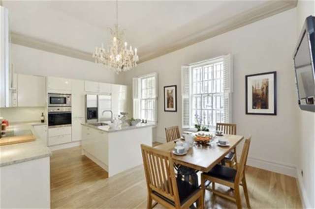  Image of 3 bedroom Flat for sale in Montagu Square London W1H at London, W1H 2LS