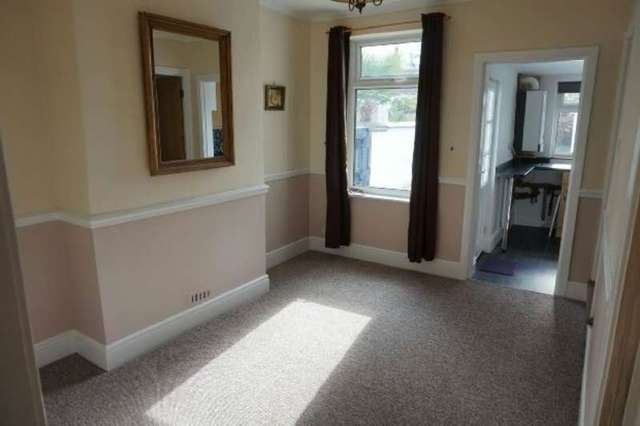  Image of 2 bedroom Terraced house to rent in West End Cottages Congleton CW12 at West End Cottages  Congleton, CW12 4DZ