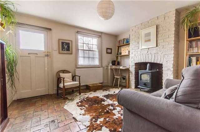  Image of 2 bedroom Terraced house for sale in Station Road Waterbeach Cambridge CB25 at 3 Station Road  Waterbeach, CB25 9HT