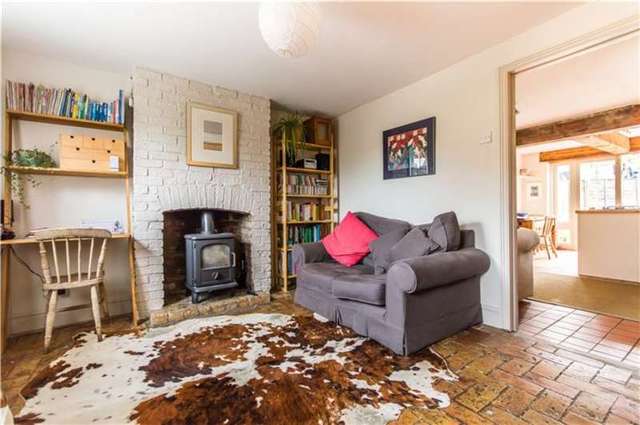  Image of 2 bedroom Terraced house for sale in Station Road Waterbeach Cambridge CB25 at 3 Station Road  Waterbeach, CB25 9HT