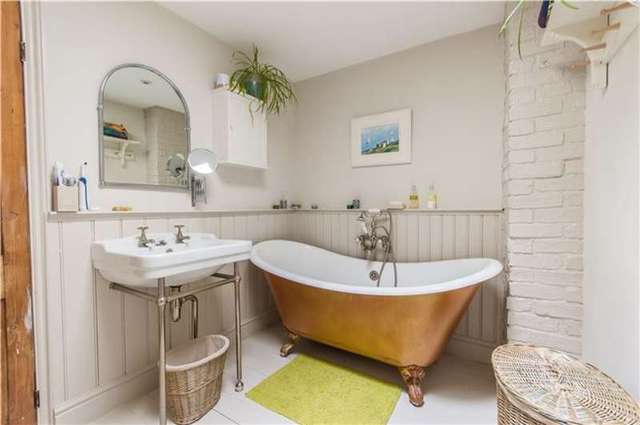  Image of 2 bedroom Terraced house for sale in Station Road Waterbeach Cambridge CB25 at 3 Station Road  Waterbeach, CB25 9HT