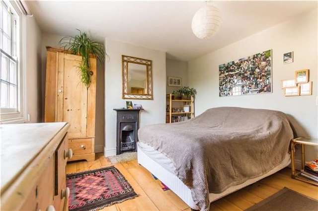  Image of 2 bedroom Terraced house for sale in Station Road Waterbeach Cambridge CB25 at 3 Station Road  Waterbeach, CB25 9HT