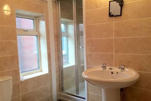  Image of 1 bedroom Detached house to rent in Corporation Street Mansfield NG18 at Mansfield, NG18 5NU