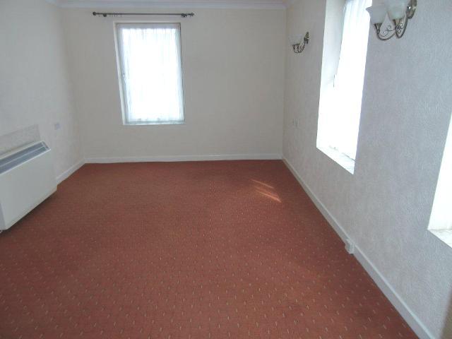  Image of 1 bedroom Apartment to rent in Grosvenor Crescent Scarborough YO11 at Homecrest House Grosvenor Crescent Scarborough, YO11 2LF