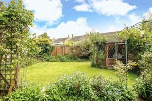  Image of 3 bedroom Detached house for sale in Mayfield Avenue Grove Wantage OX12 at Mayfield Avenue Grove Wantage, OX12 7PU