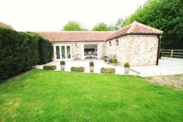  Image of 1 bedroom Bungalow to rent in Broomsthorpe Road Helhoughton Fakenham NR21 at Broomsthorpe Road Helhoughton Fakenham, NR21 7BT